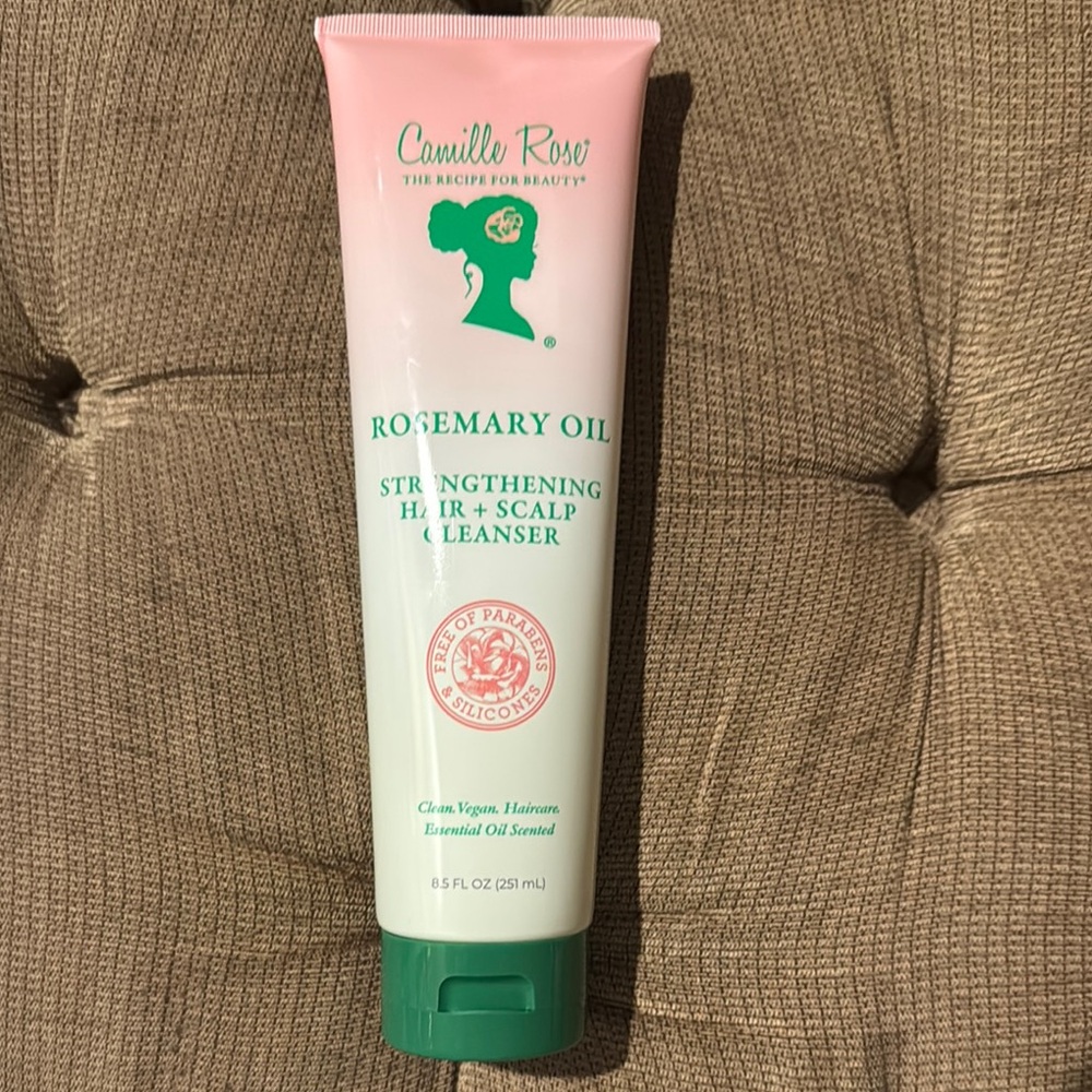 Rosemary Oil Strengthening Hair & Scalp Cleanser - Green